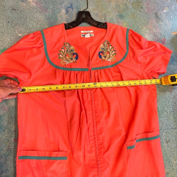 Vintage Peacock 🦚 HouseDress - Picture 11 of 12